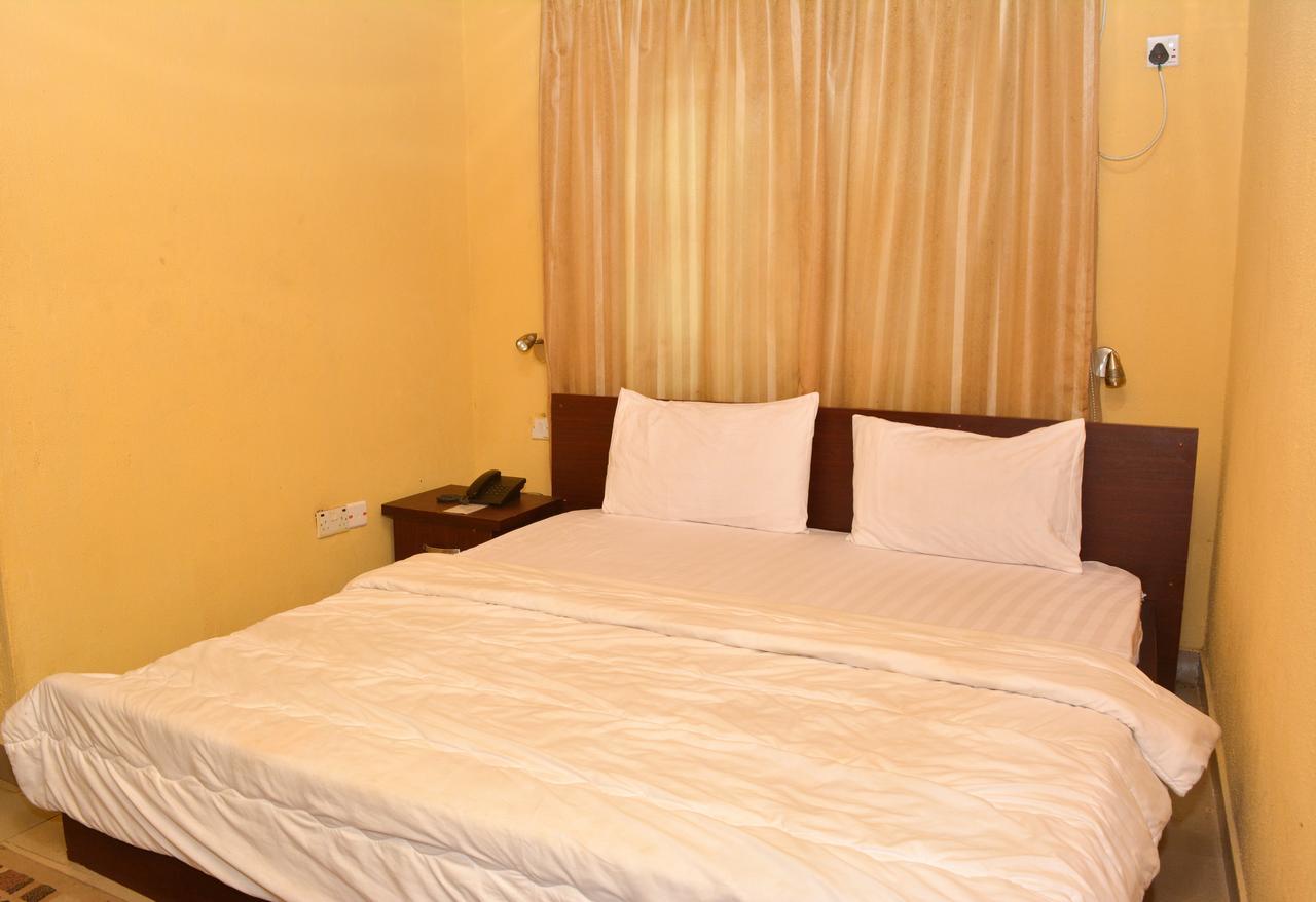 Atican Beach Hotel Lagos Exterior foto